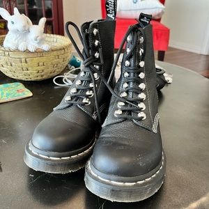 Doc Martens original boots sz 7